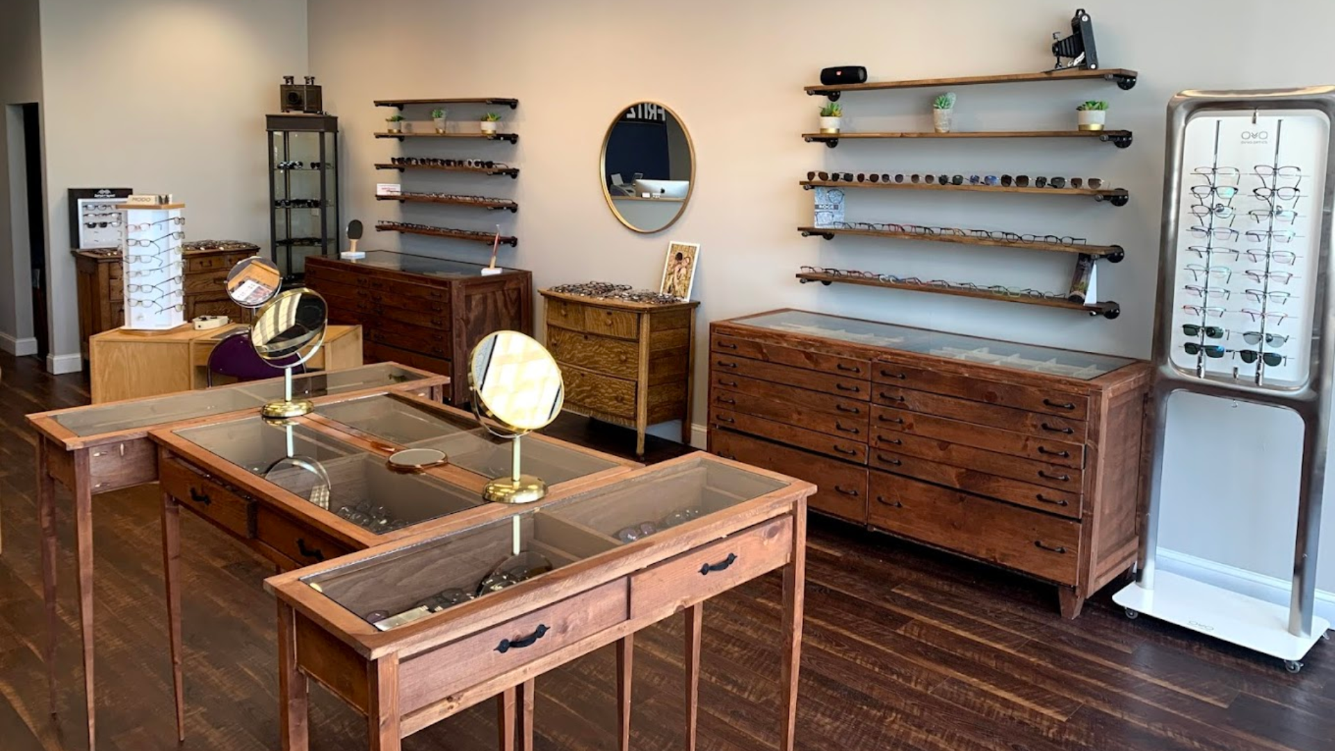 Family-Owned Optical Shop Local Business